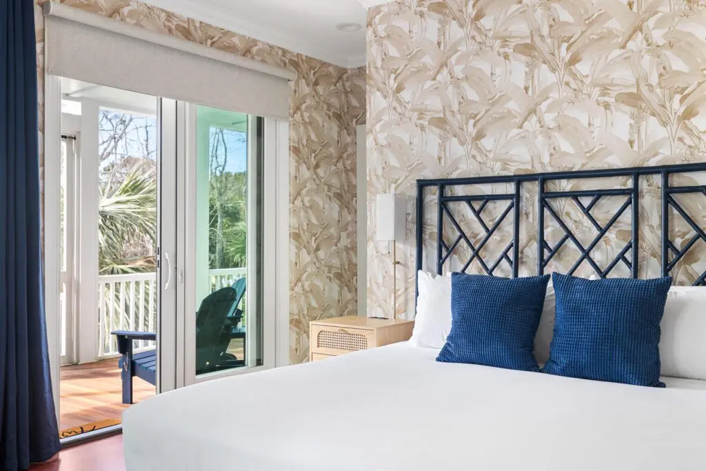 78 web or mls 078 5508PalmBlvd IsleofPalms SC 29451 MeganKramer Edit Done
