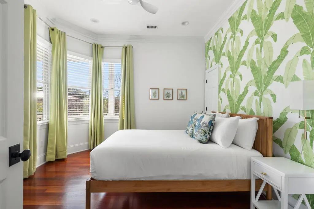 the grand palmetto bedroom