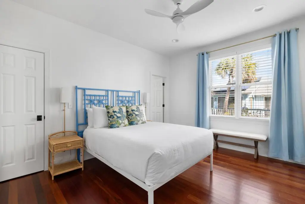 the grand palmetto bedroom